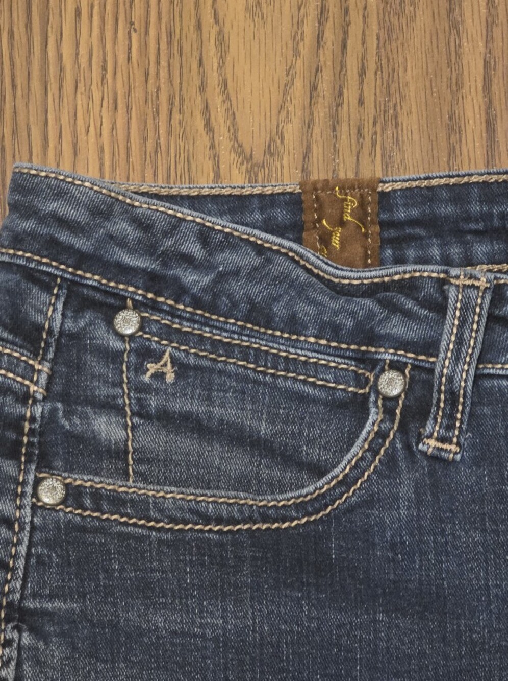 Wrangler Aura Womens Size 10 Dark Wash Bootcut Jeans Embroidered Pocket Western - Picture 6 of 11